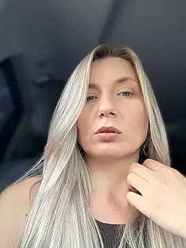 Snapshot of Crazy-Rosa chatting on April 2026 04:34:01 AM Crazy-Rosa online show from April 2026 04:34:01 AM