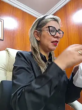 Snapshot of Cata_Office-12 chatting on October 2025 01:56:01 PM Cata Office-12 online show from October 2025 01:56:01 PM