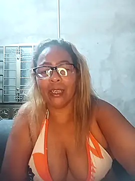 Snapshot of Afroditabichota chatting on September 2025 03:54:01 AM Afroditabichota online show from September 2025 03:54:01 AM