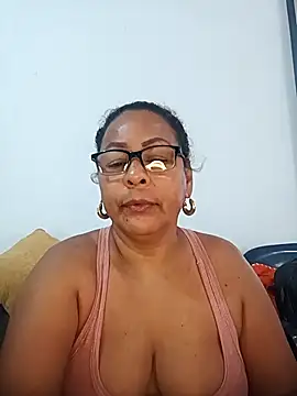 Snapshot of Afroditabichota chatting on November 2025 12:28:02 PM Afroditabichota online show from November 2025 12:28:02 PM