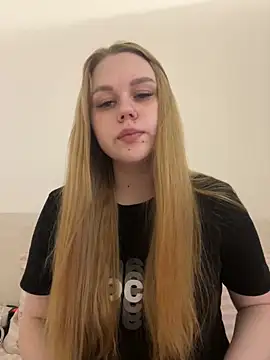 Marylallka5 online show from June 2026 10:29:01 PM