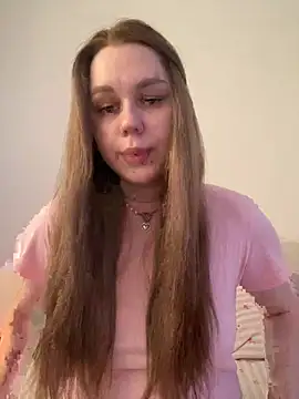 Snapshot of Marylallka5 chatting on July 2026 10:43:01 AM Marylallka5 online show from July 2026 10:43:01 AM