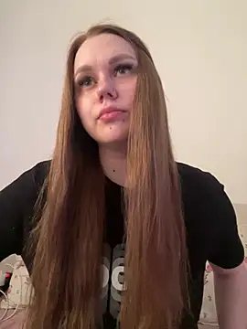 Snapshot of Marylallka5 chatting on July 2026 03:18:02 PM Marylallka5 online show from July 2026 03:18:02 PM
