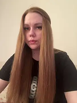 Snapshot of Marylallka5 chatting on July 2026 07:26:01 AM Marylallka5 online show from July 2026 07:26:01 AM