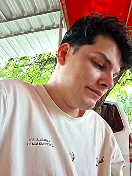  Ottis  online show from October 2025 03:55:02 PM