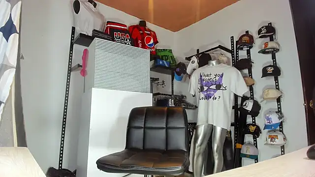 MAREIA 25 online show from March 2026 04:15:01 PM