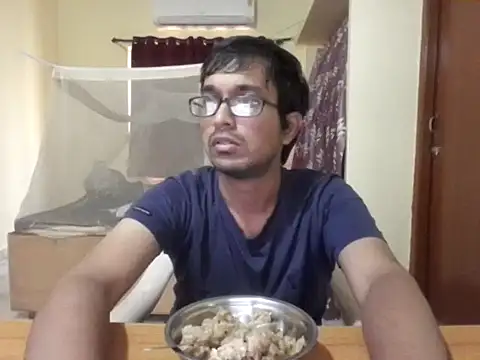 Snapshot of THE_NAKED_BOY chatting on November 2025 06:11:02 AM THE NAKED BOY online show from November 2025 06:11:02 AM