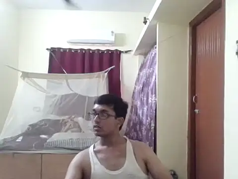 Snapshot of THE_NAKED_BOY chatting on February 2026 04:43:01 AM THE NAKED BOY online show from February 2026 04:43:01 AM