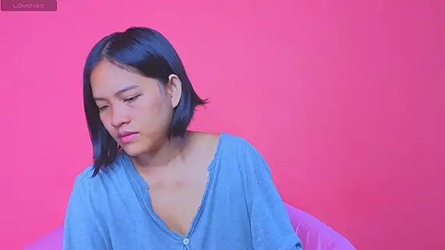 Snapshot of Natsu__ chatting on December 2024 02:09:01 AM Natsu online show from December 2024 02:09:01 AM