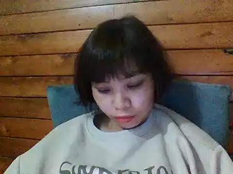 Angela-Eira online show from January 2025 12:31:02 PM