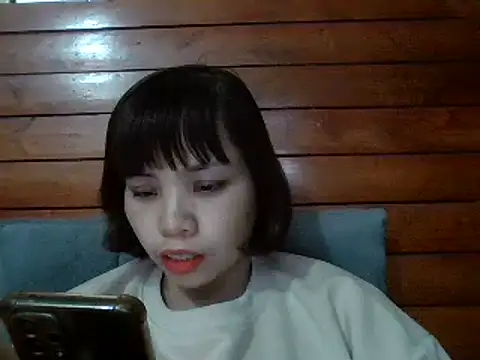 Angela-Eira online show from March 2025 04:05:01 AM