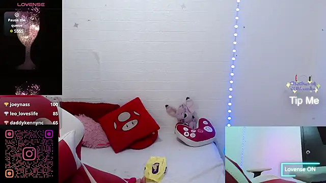 sweetlittlelisa online show from January 2025 01:26:01 AM