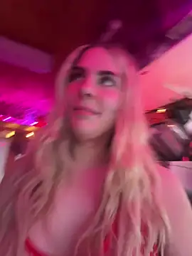 Snapshot of delicioussdixie chatting on April 2026 02:47:02 PM delicioussdixie online show from April 2026 02:47:02 PM