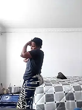 Snapshot of lovelyassbitch chatting on March 2025 08:59:01 AM lovelyassbitch online show from March 2025 08:59:01 AM