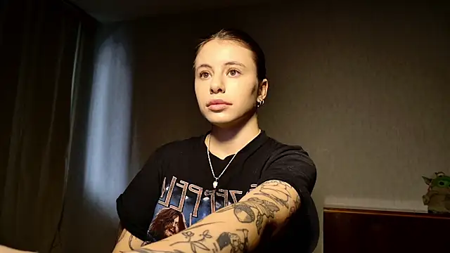 Snapshot of MazzyDoll chatting on February 2026 12:01:01 PM MazzyDoll online show from February 2026 12:01:01 PM