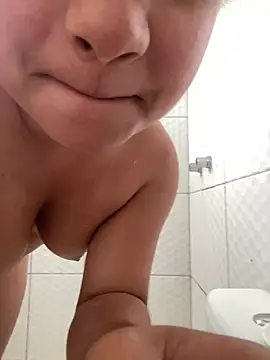 Snapshot of PutinhapeludaBabyHairy chatting on February 2025 10:56:02 AM PutinhapeludaBabyHairy online show from February 2025 10:56:02 AM