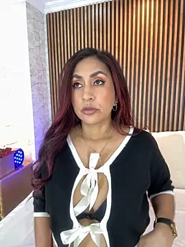 Snapshot of MonicaMoret chatting on September 2025 12:20:01 PM MonicaMoret online show from September 2025 12:20:01 PM