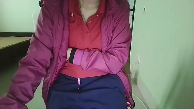 Snapshot of Luxcute286 chatting on October 2025 12:41:02 AM Luxcute286 online show from October 2025 12:41:02 AM