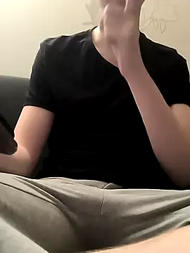 Snapshot of Naked_Ben chatting on December 2024 07:10:01 AM Naked Ben online show from December 2024 07:10:01 AM