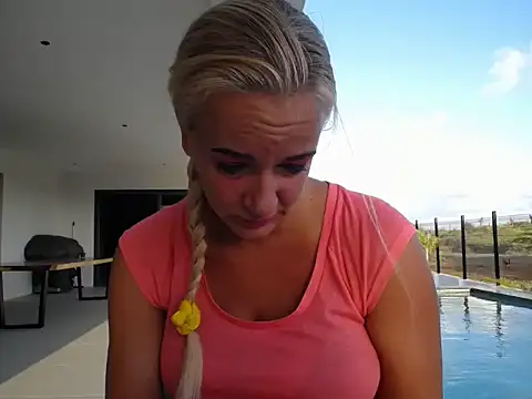 Snapshot of Wendysexyx chatting on December 2025 11:26:02 AM Wendysexyx online show from December 2025 11:26:02 AM