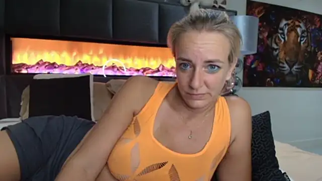Wendysexyx online show from June 2026 12:35:02 AM