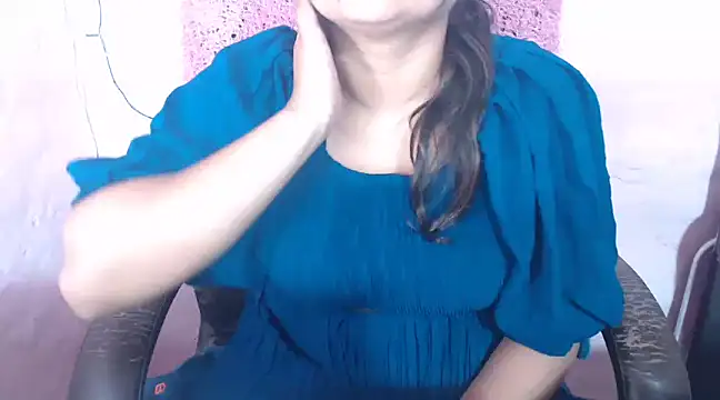 Manpreet cute online show from December 2024 02:05:02 PM