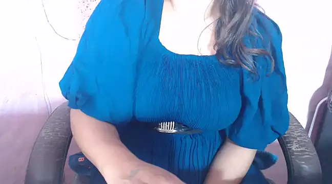 Manpreet cute online show from December 2024 05:12:01 PM