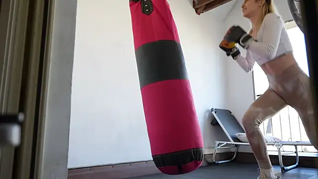 missdaisydiamond777 online show from March 2026 10:21:01 AM