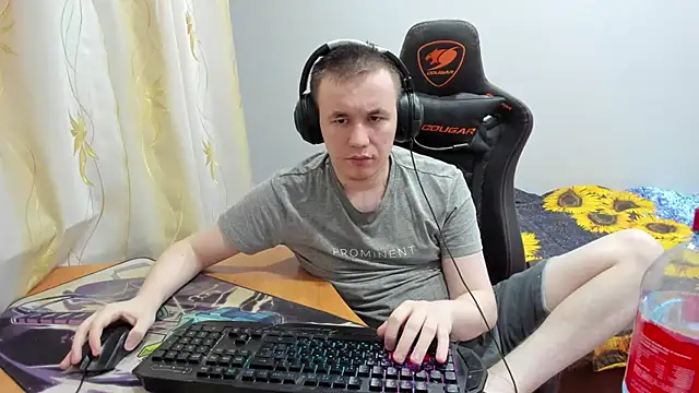 iliaskrislove online show from October 2025 04:42:01 PM