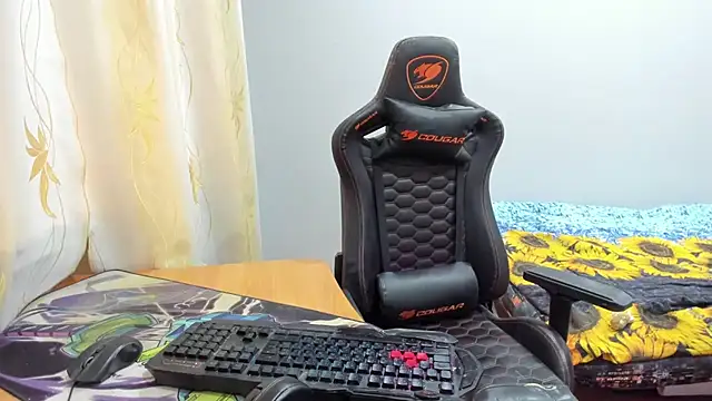 iliaskrislove online show from October 2025 10:08:02 AM