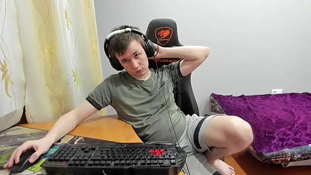 iliaskrislove online show from December 2025 06:26:01 PM