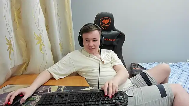 iliaskrislove online show from May 2026 05:29:01 PM