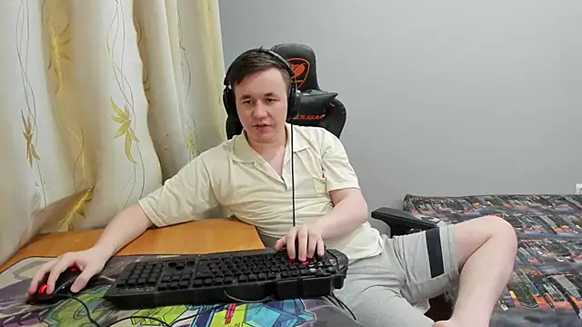iliaskrislove online show from May 2026 10:04:02 PM