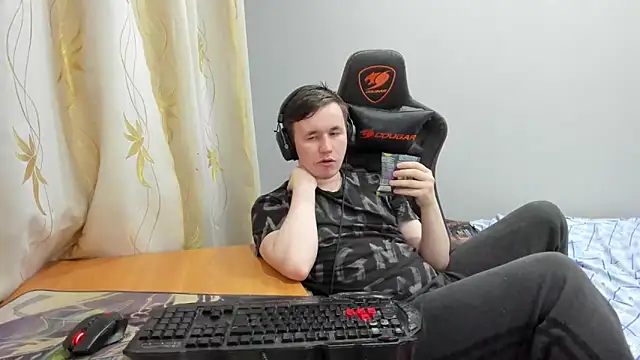 iliaskrislove online show from May 2026 06:50:01 PM