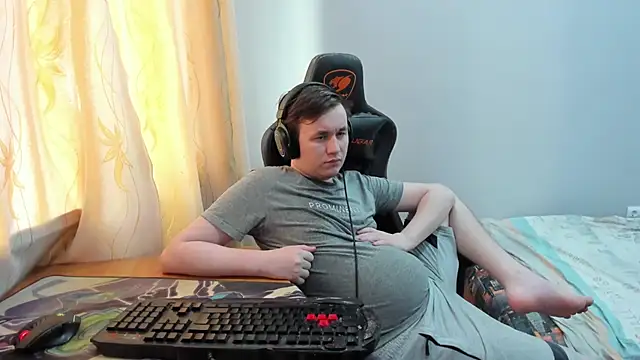 iliaskrislove online show from June 2026 03:25:01 AM