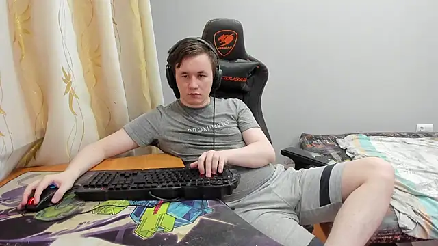 iliaskrislove online show from June 2026 12:27:01 AM