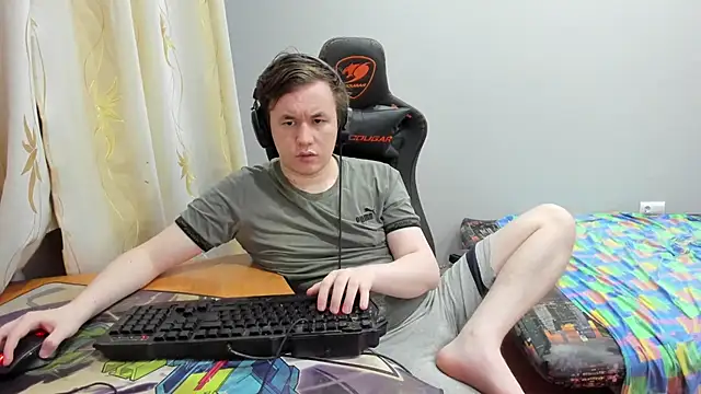 iliaskrislove online show from July 2026 10:56:02 PM
