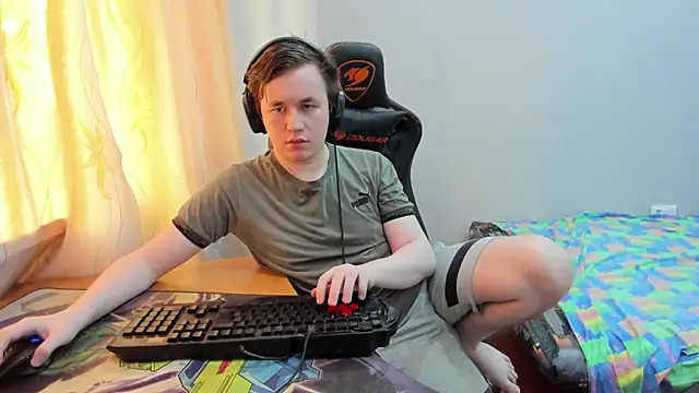 iliaskrislove online show from July 2026 01:58:33 AM
