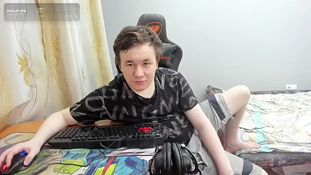 iliaskrislove online show from July 2026 08:23:02 PM