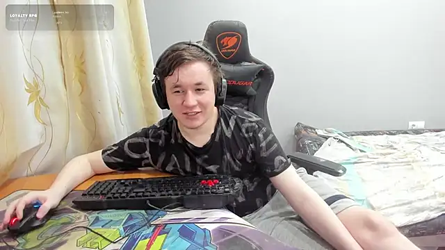 iliaskrislove online show from July 2026 08:52:02 PM