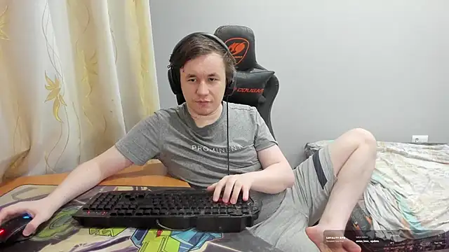 iliaskrislove online show from August 2026 08:52:02 PM