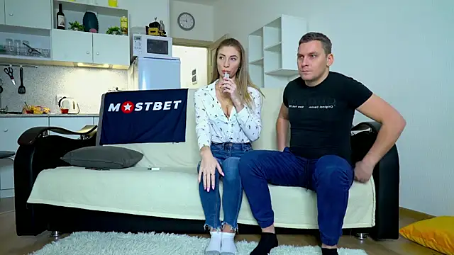 Snapshot of littlesweettifany chatting on December 2024 09:22:01 AM littlesweettifany online show from December 2024 09:22:01 AM