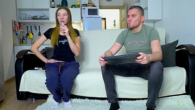 Snapshot of littlesweettifany chatting on December 2025 11:41:01 AM littlesweettifany online show from December 2025 11:41:01 AM