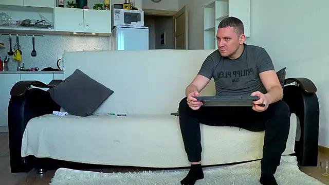 littlesweettifany online show from February 2026 11:24:01 AM