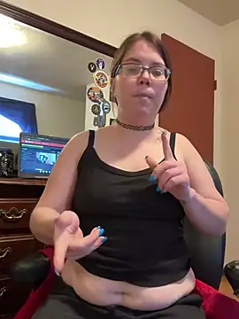 Snapshot of FreakNastyLacie chatting on January 2025 06:52:01 PM FreakNastyLacie online show from January 2025 06:52:01 PM