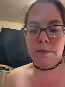 Snapshot of FreakNastyLacie chatting on March 2025 12:32:01 AM FreakNastyLacie online show from March 2025 12:32:01 AM