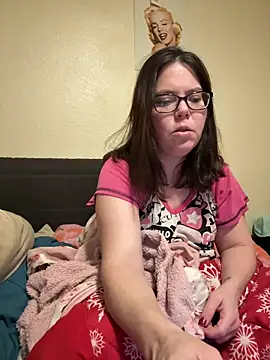 Snapshot of FreakNastyLacie chatting on December 2025 04:19:01 AM FreakNastyLacie online show from December 2025 04:19:01 AM