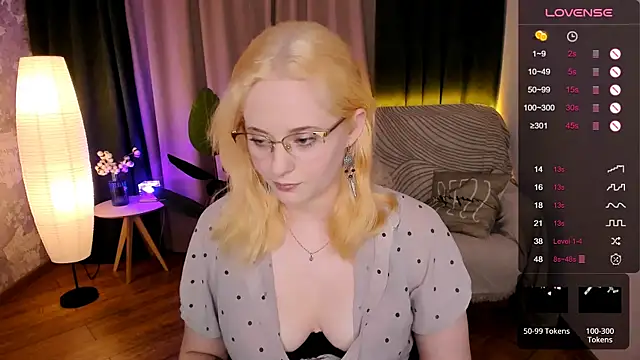 Aemilia  online show from January 2025 12:16:01 PM