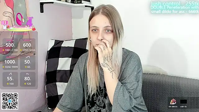 Snapshot of Alice_Halle chatting on October 2025 02:52:01 PM Alice Halle online show from October 2025 02:52:01 PM