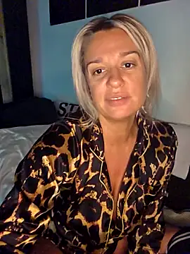 Snapshot of SpicyVicky chatting on October 2025 04:53:02 AM SpicyVicky online show from October 2025 04:53:02 AM